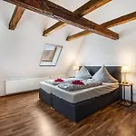 Oberlausitz Mit 160qm Holiday home *